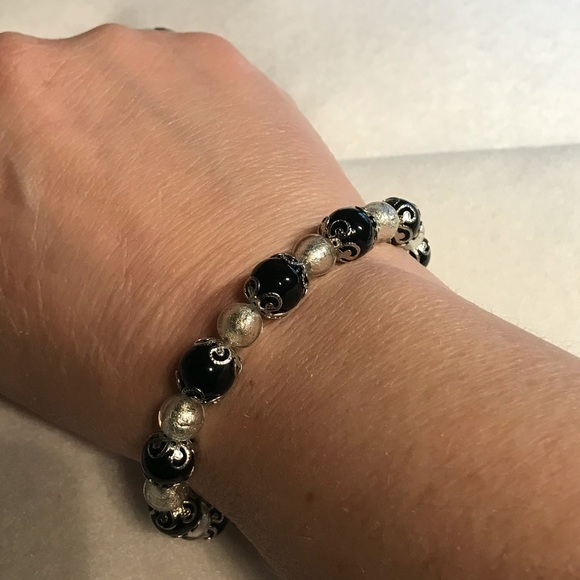 Opaque Black and Silver Murano Glass Bracelet - Picture 5 of 6